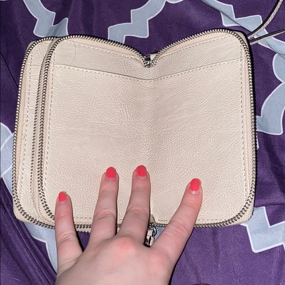 Wallet with strap - Picture 4 of 4